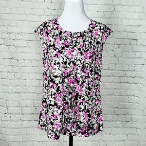 Liz Claiborne - Black Floral Pleated Top 💘
